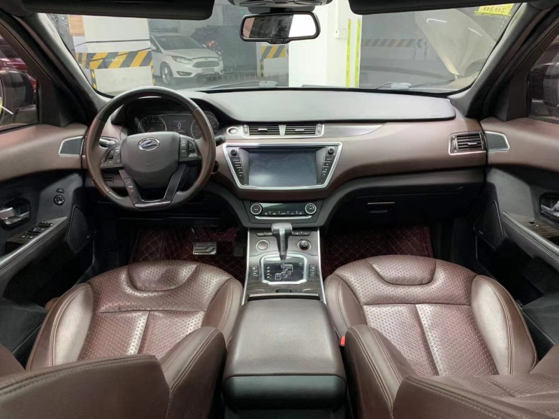 成都16年陆风X78