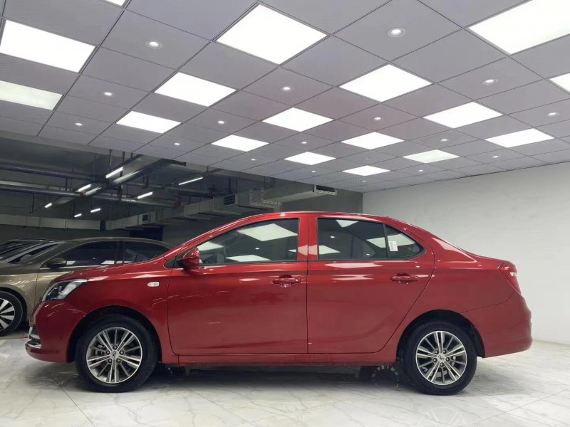 成都20年奇瑞E33