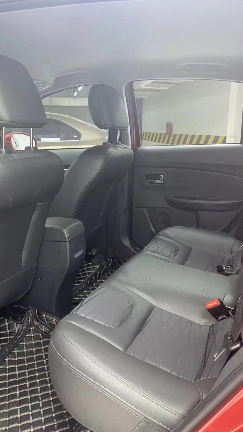 成都20年奇瑞E37