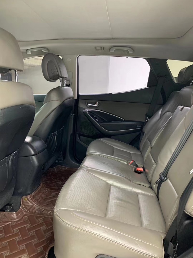 成都13年现代新胜达7