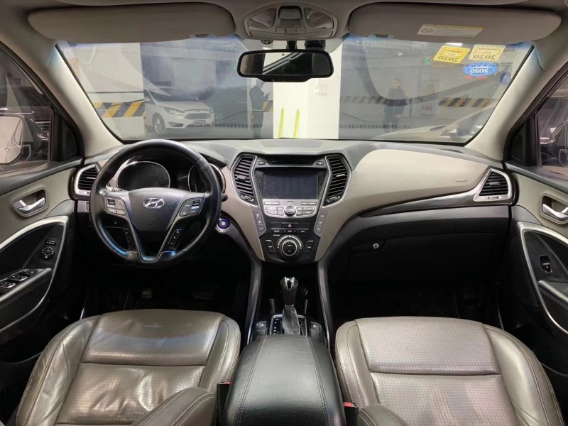 成都13年现代新胜达9