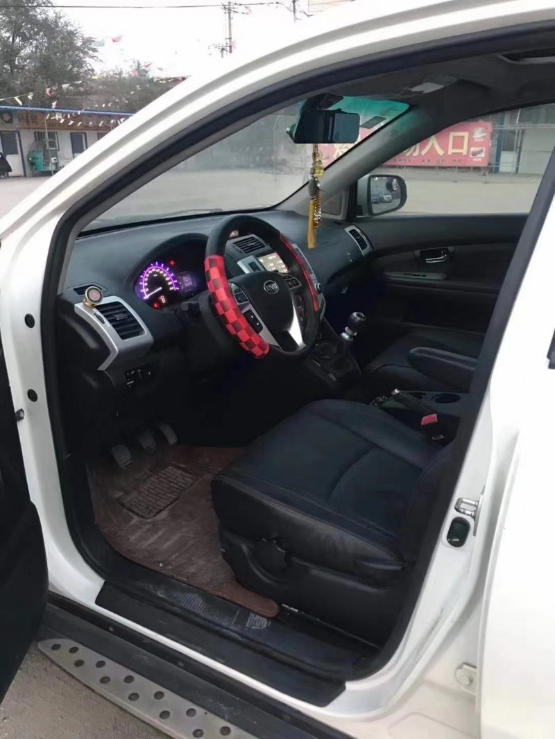 济南15年比亚迪S62