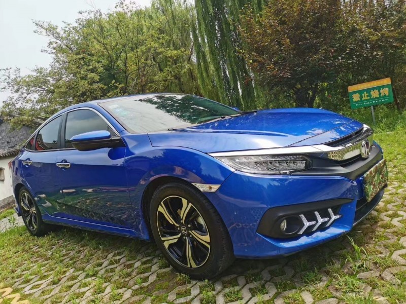 潍坊18年本田思域3
