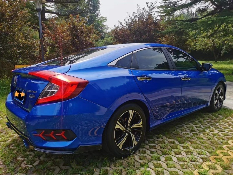 潍坊18年本田思域4