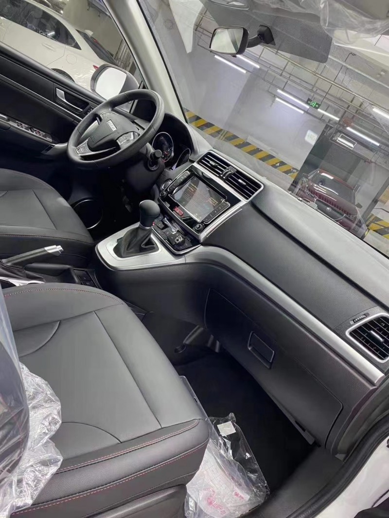 成都20年长城哈弗M68