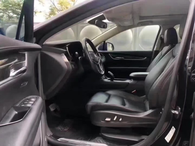 益阳17年凯迪拉克XT54