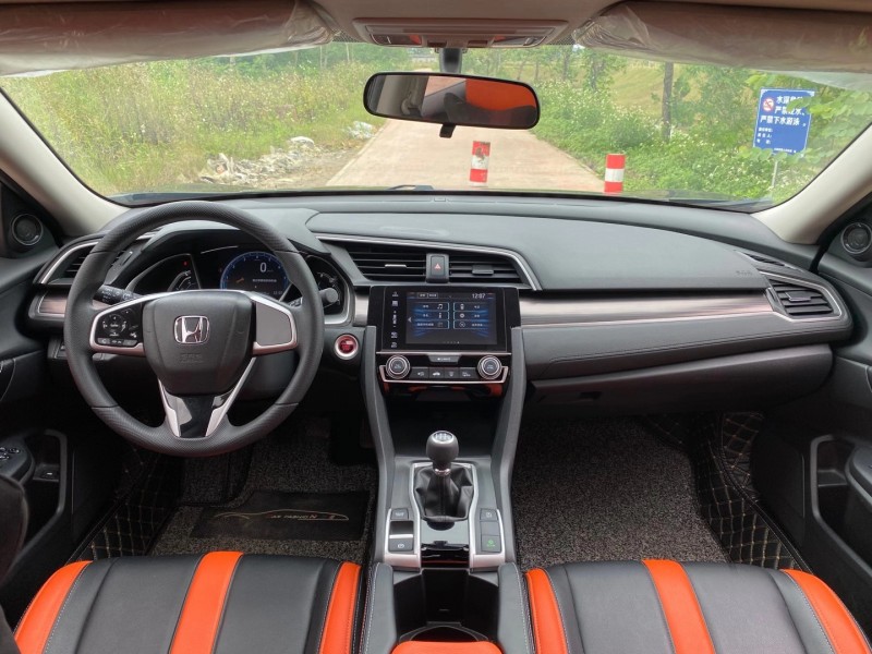 柳州20年本田思域8