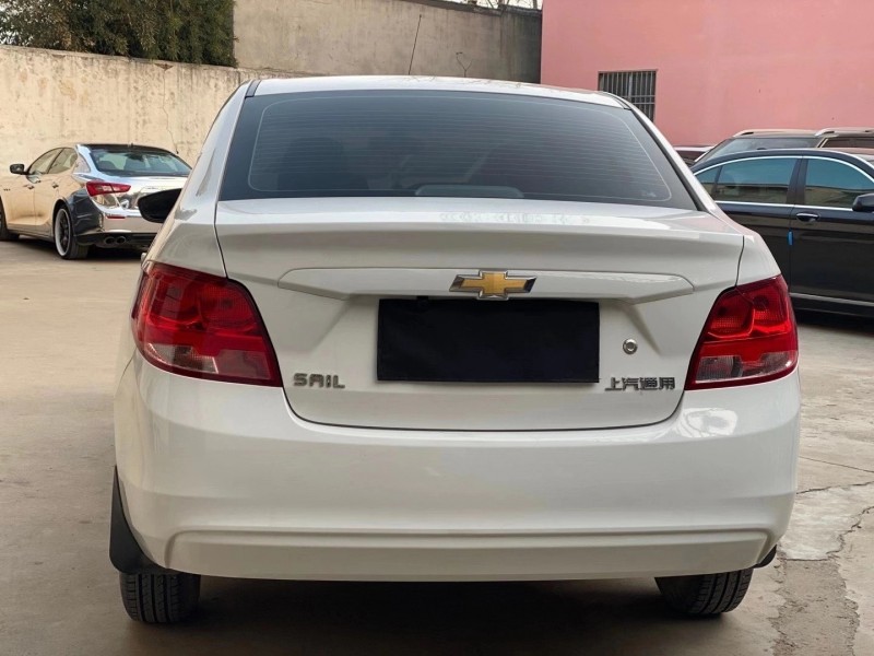 济南19年雪佛兰赛欧5