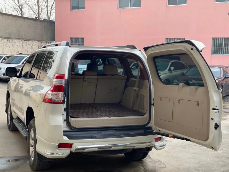 济南12年丰田普拉多6