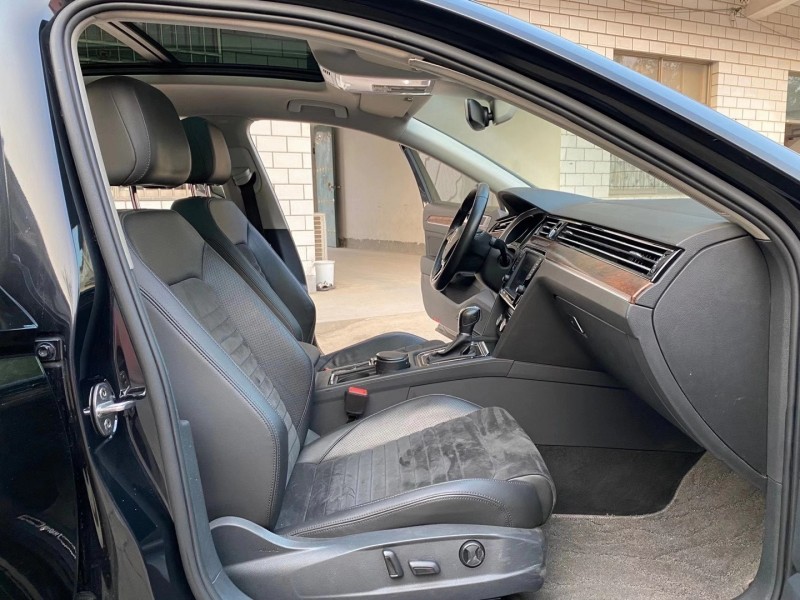 济南17年大众迈腾7