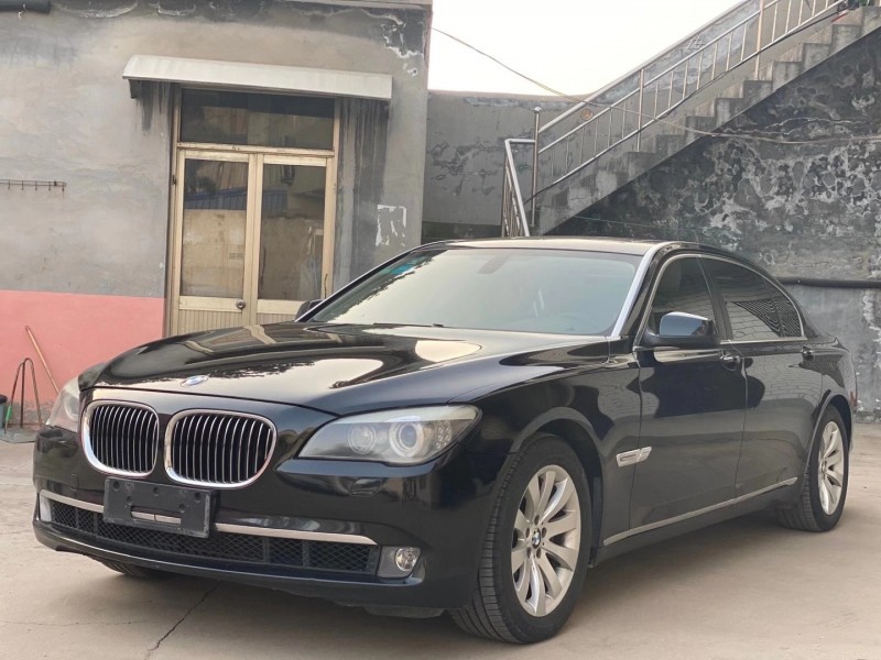 济南12年宝马7系2