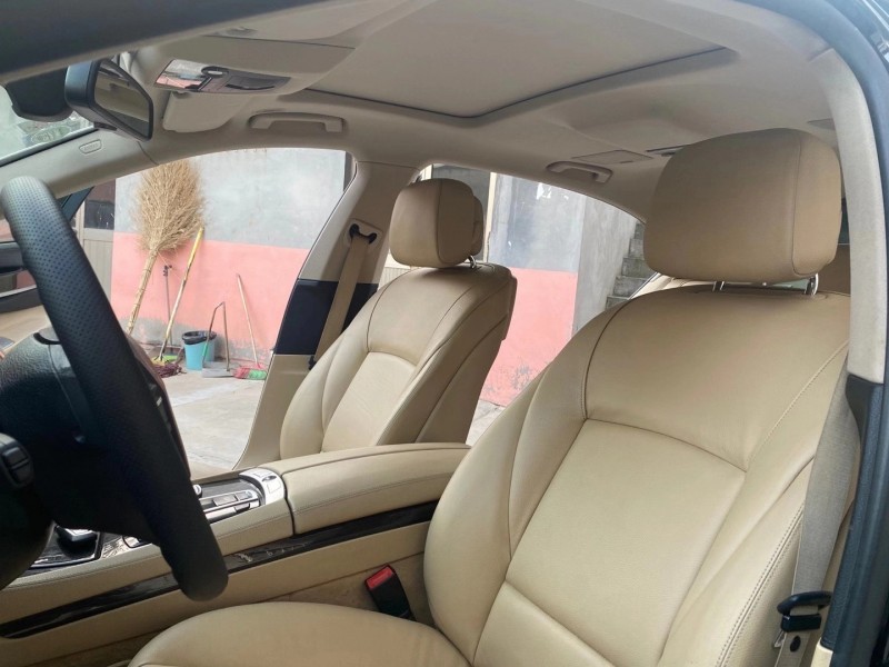 济南12年宝马7系6