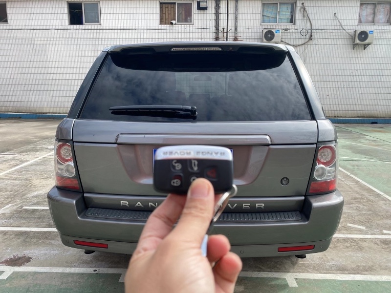 广州10年路虎揽胜运动4