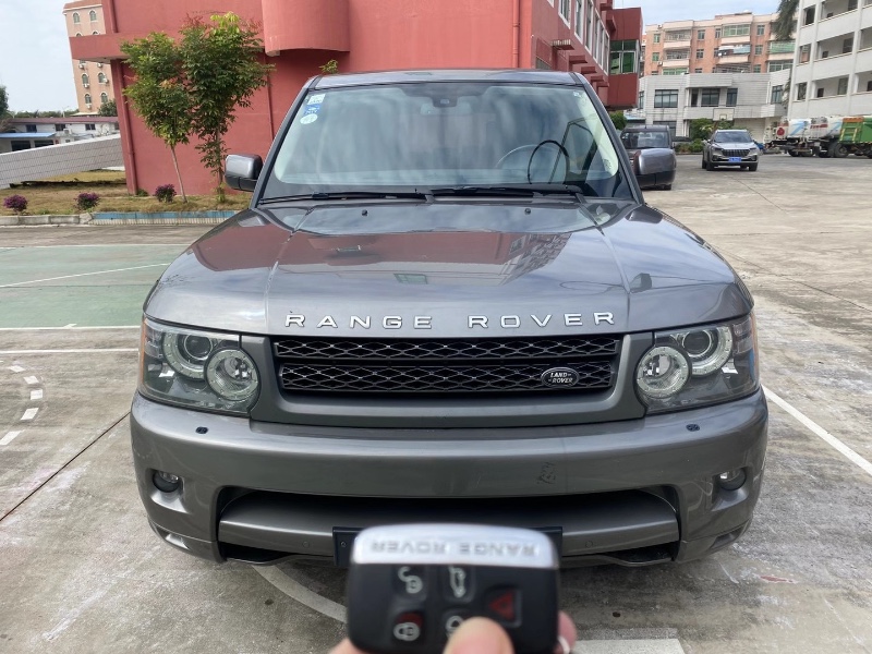 广州10年路虎揽胜运动1