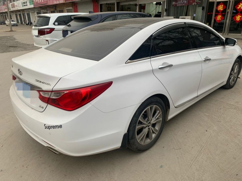 济南16年现代索纳塔八4