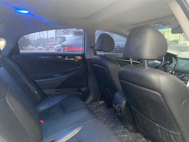 济南16年现代索纳塔八6