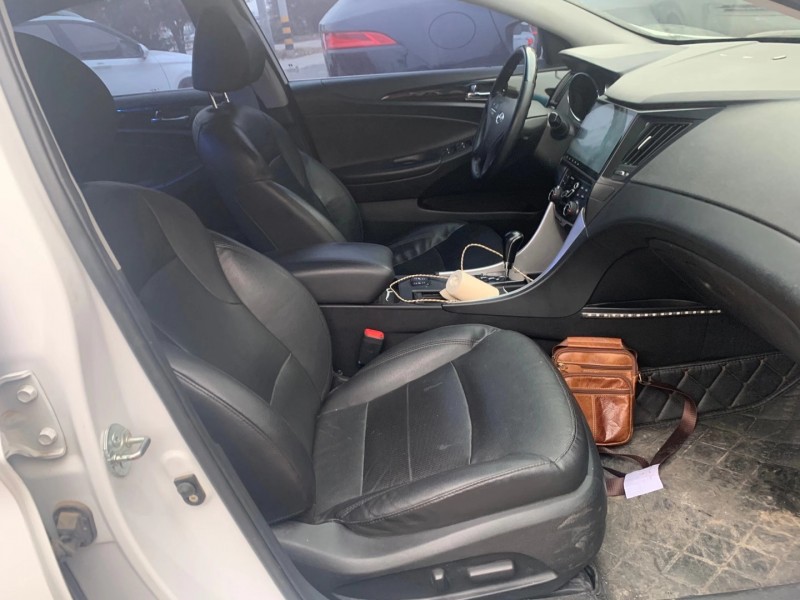 济南16年现代索纳塔八7