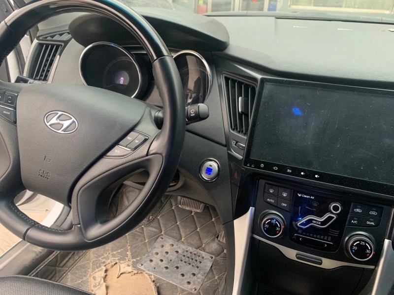 济南16年现代索纳塔八8