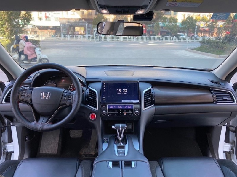 盐城18年本田冠道6