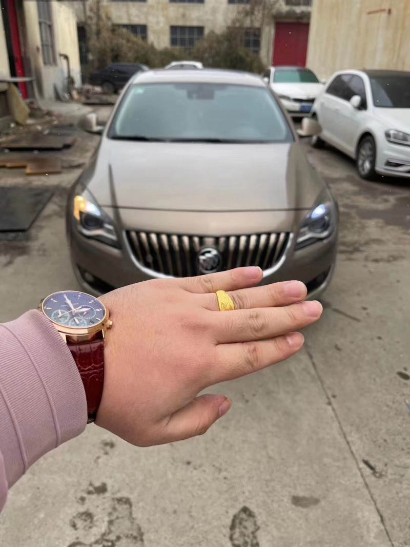 潍坊17年别克君威1