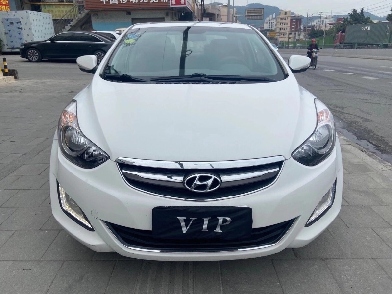 广州15年现代朗动1