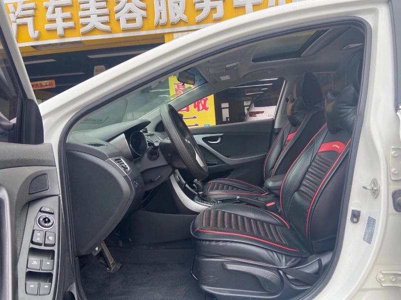 广州15年现代朗动6