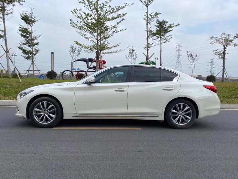 東莞18年英菲尼迪Q50L4