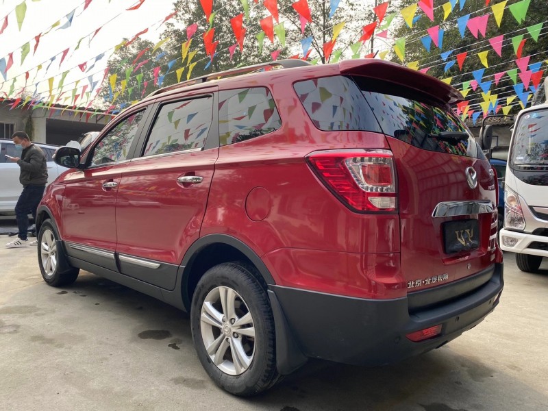 成都16年北汽幻速H31