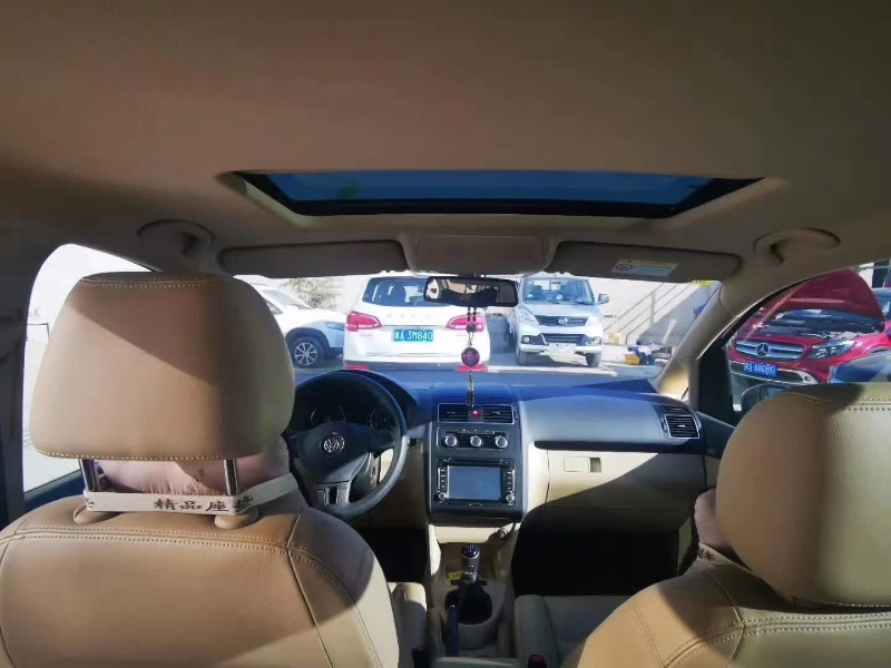 保定16年大众途安8