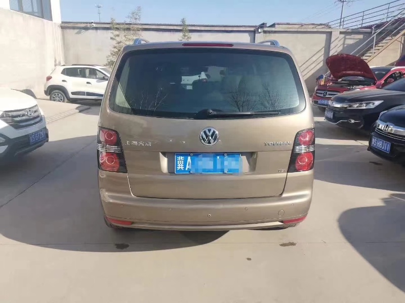 保定16年大众途安5