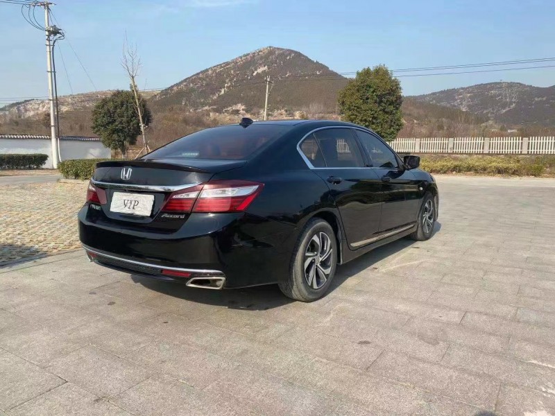 徐州16年本田雅阁5