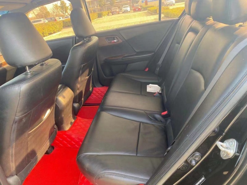 徐州16年本田雅阁7