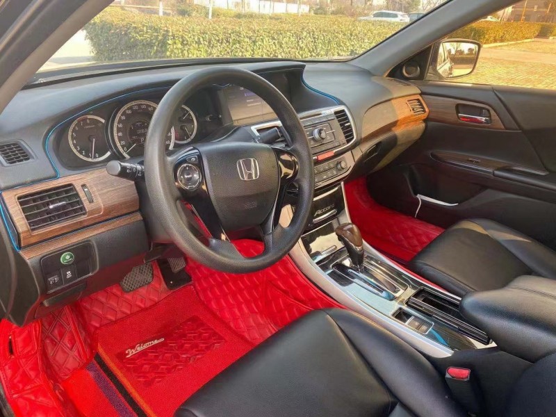 徐州16年本田雅阁8