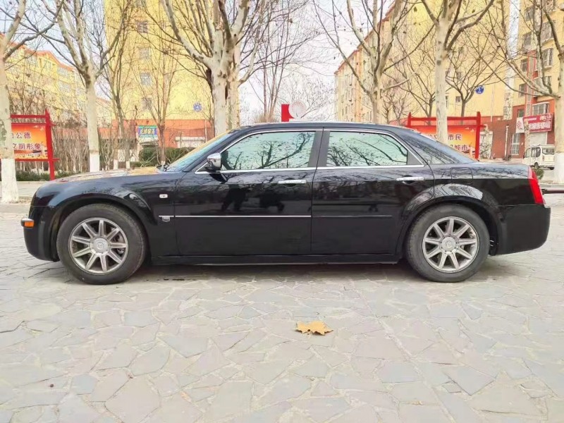 聊城09年克萊斯勒300C3