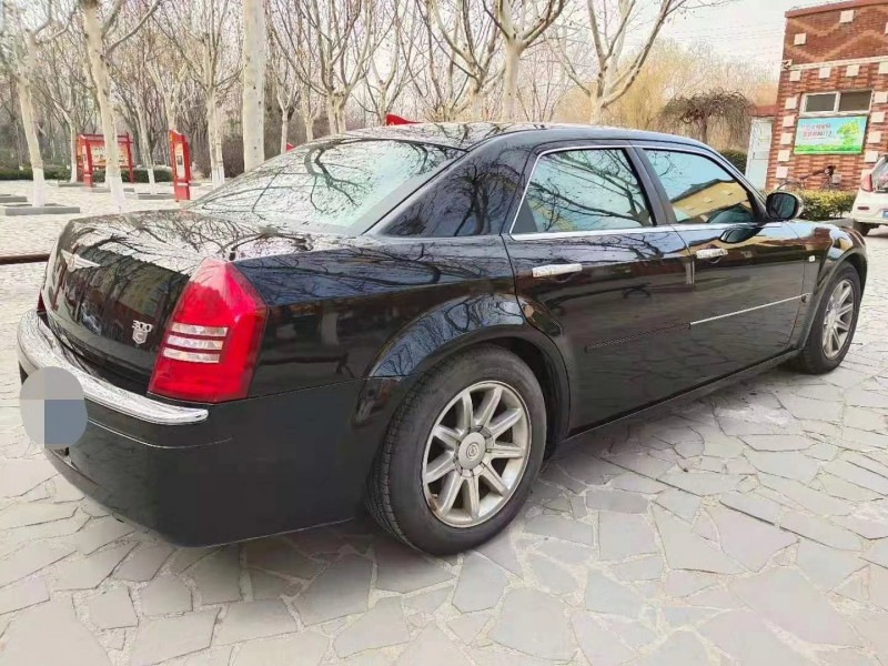 聊城09年克萊斯勒300C5