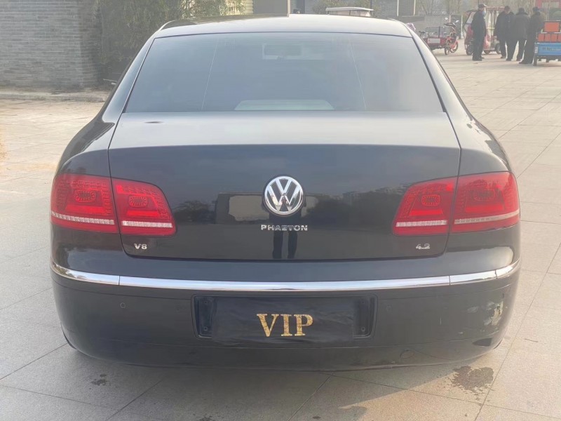 郑州11年大众辉腾4