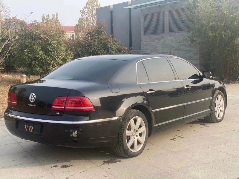 郑州11年大众辉腾5