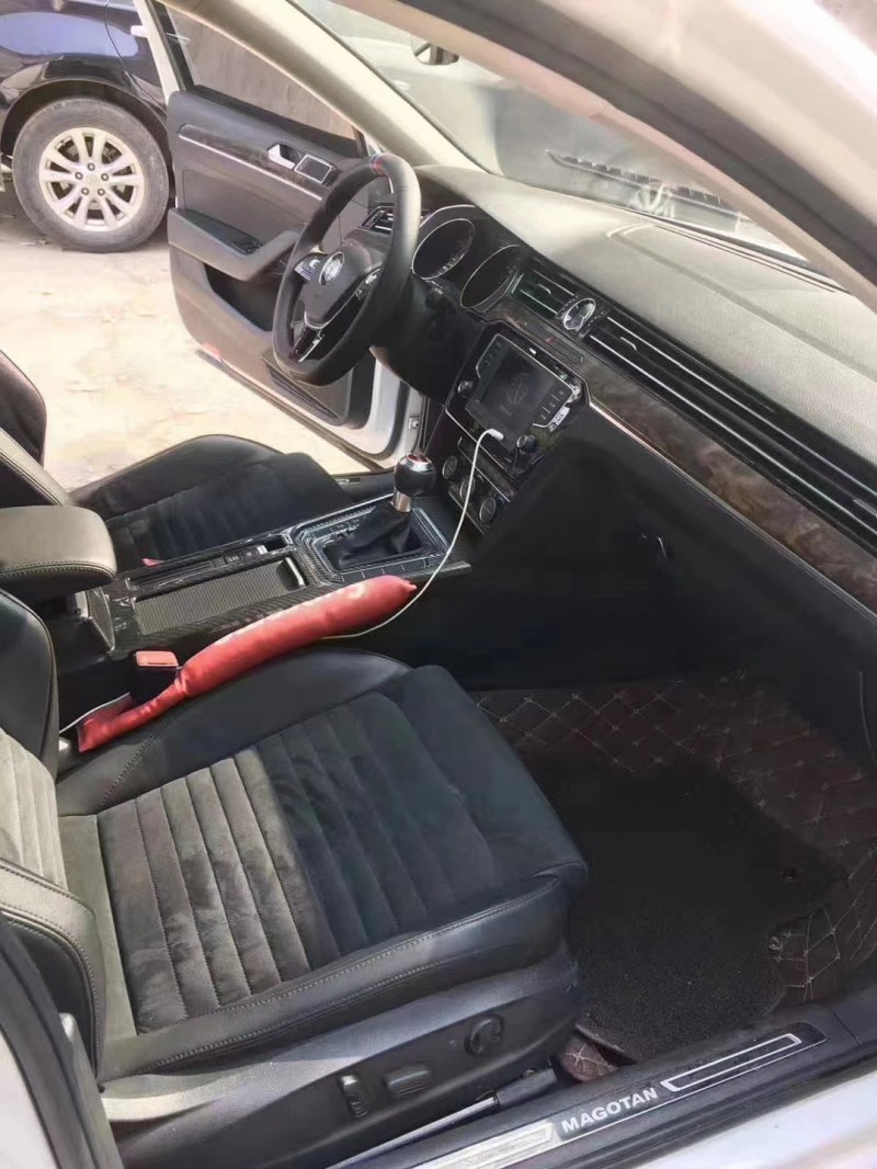 北京17年大众迈腾8