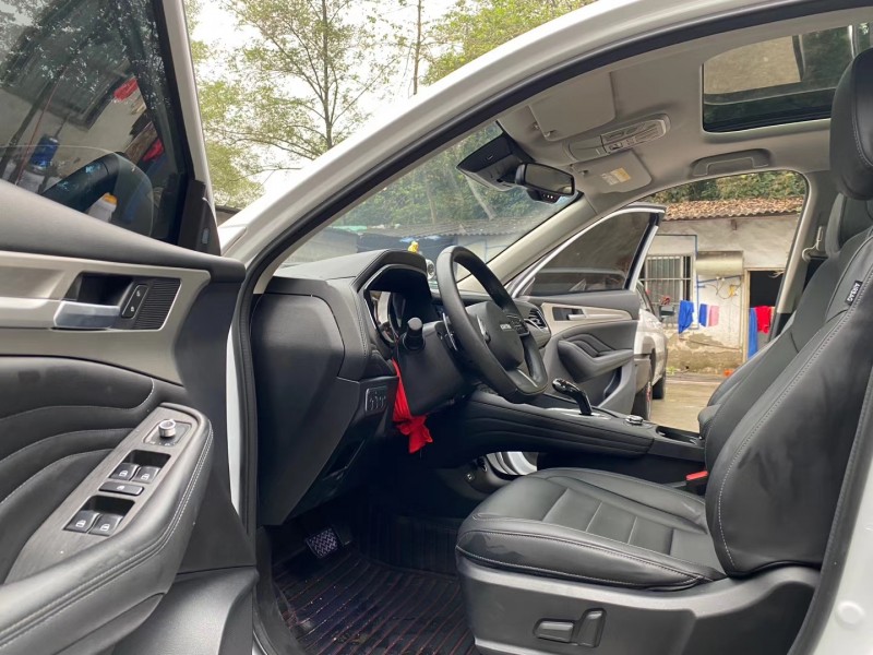 成都19年长城哈弗F76