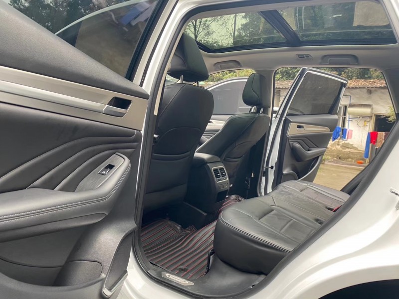 成都19年长城哈弗F75