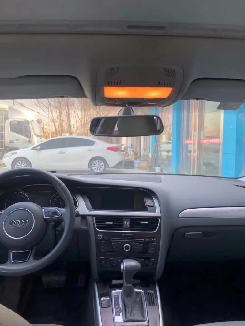景德鎮14年奧迪A4L1