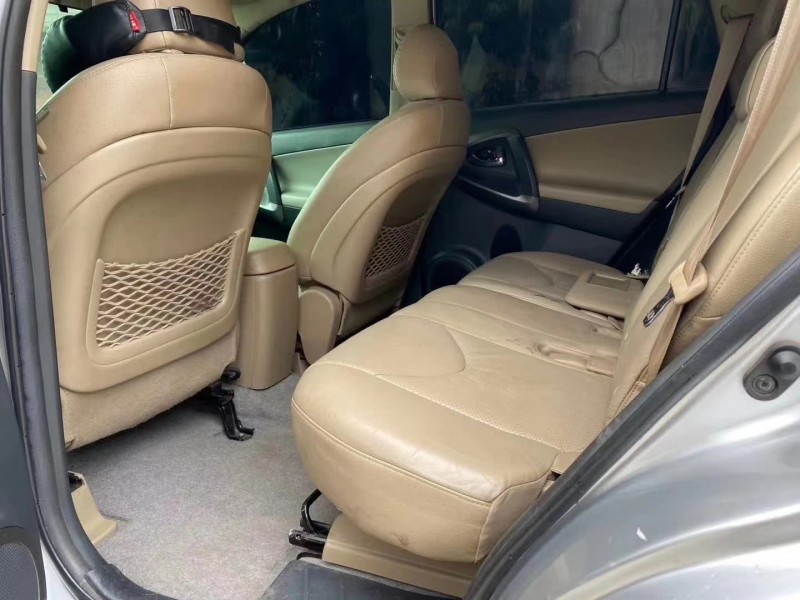 广州11年丰田RAV46