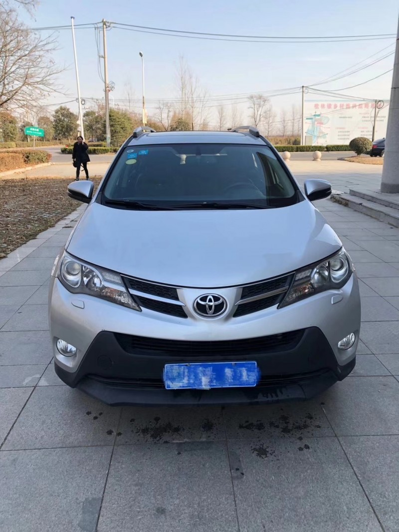 連云港15年豐田RAV4榮放1