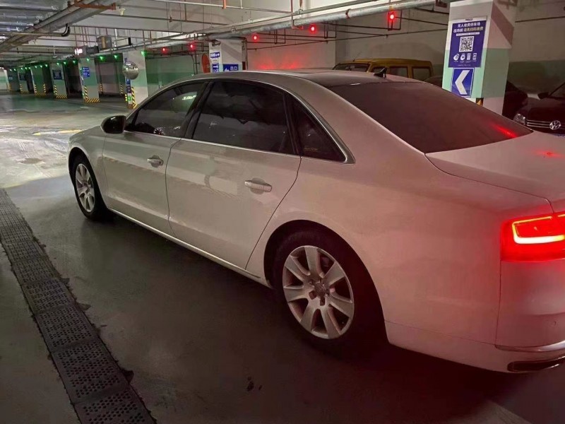 寧波12年奧迪A8L5