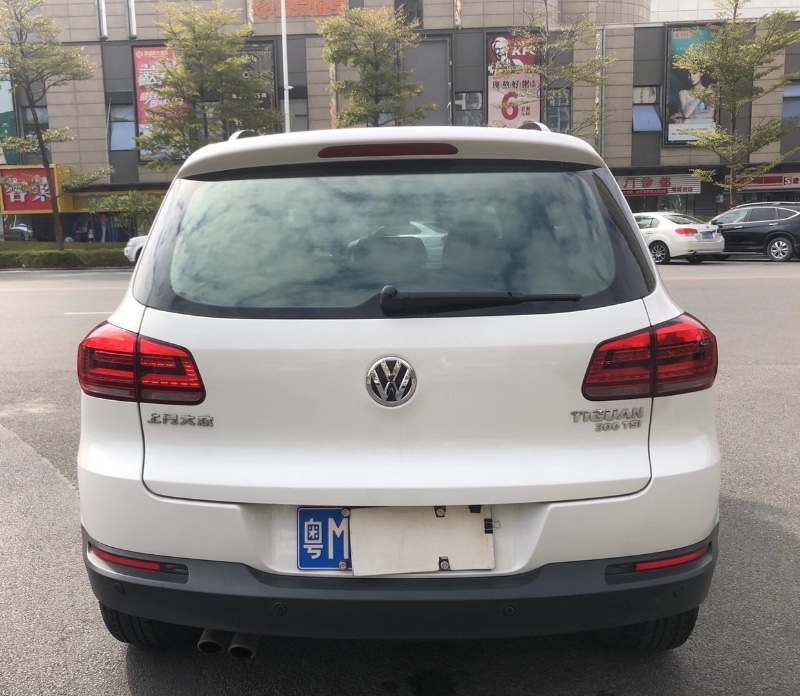 广州17年大众途观8