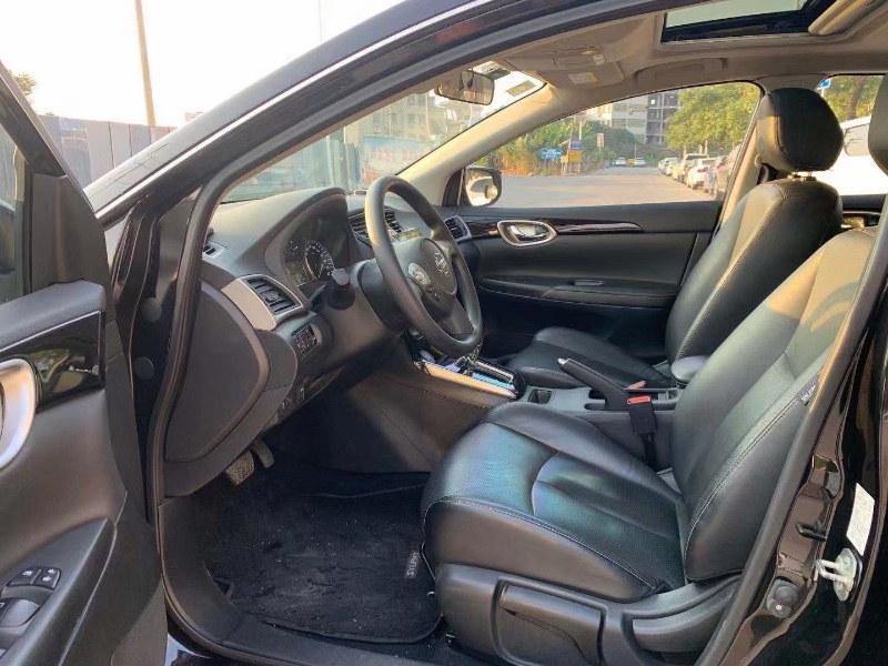 广州17年日产轩逸4