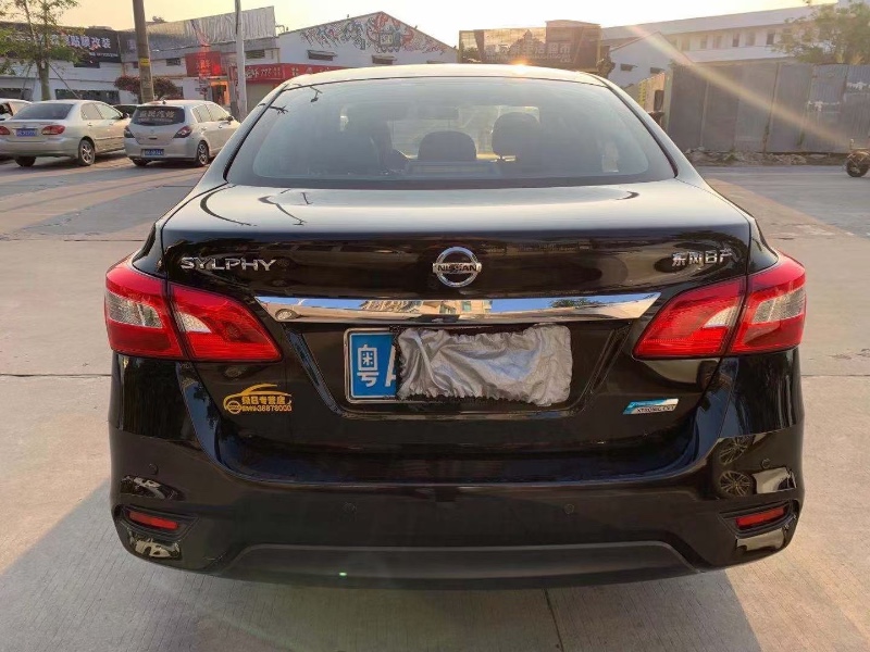 广州17年日产轩逸7