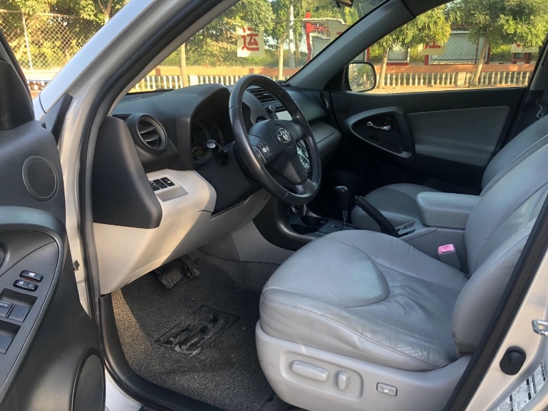 汕頭10年豐田RAV4榮放4