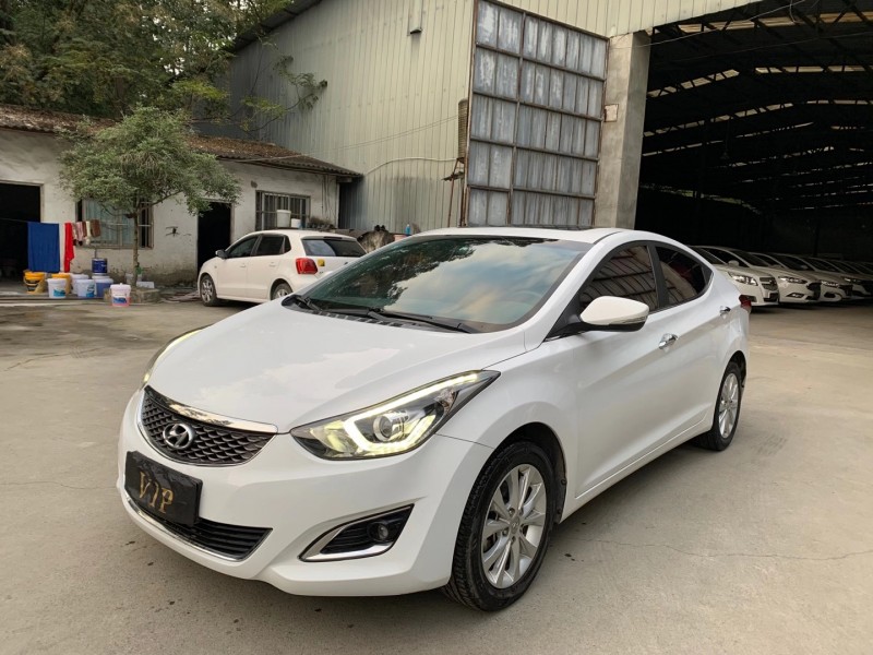 成都17年现代朗动9