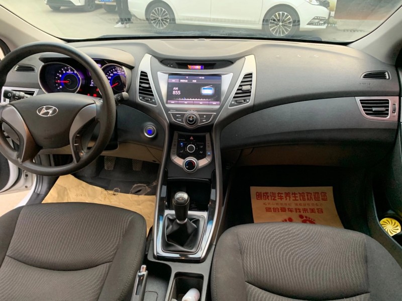 成都17年现代朗动4